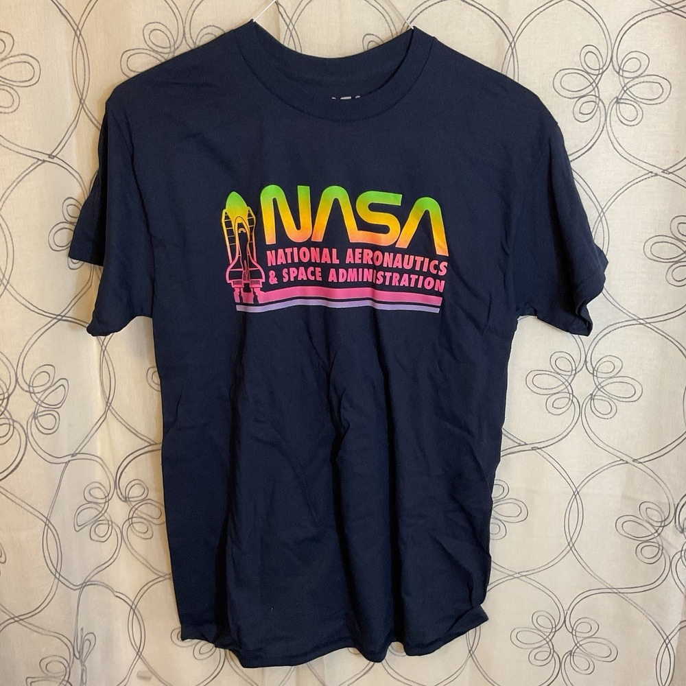 NASA Graphic T-Shirt Blue Rainbow Logo Space Tee Unisex Adult Size Medium